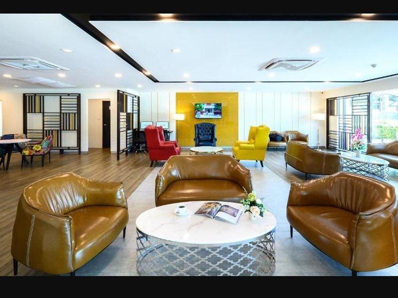 Iwish Hotel Bangkok Exterior photo