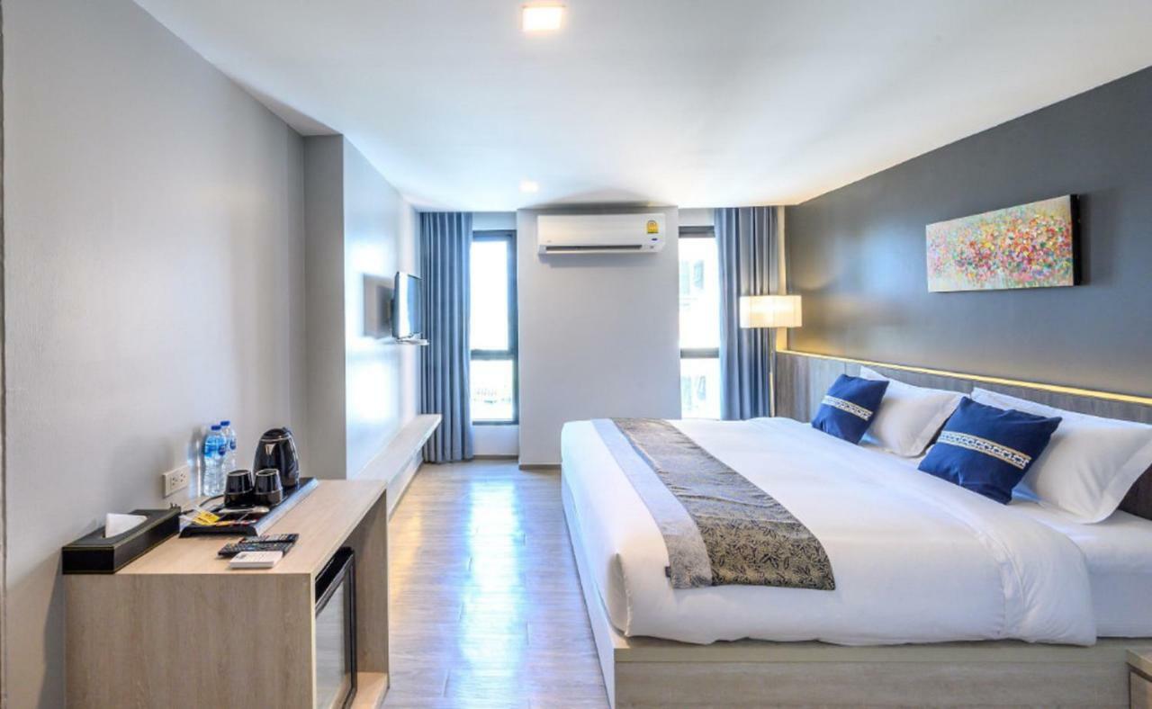 Iwish Hotel Bangkok Exterior photo